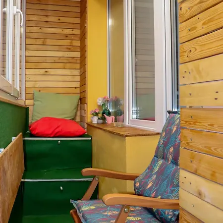 D-home Apartman *