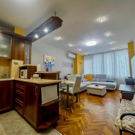 D-home Apartman Várna