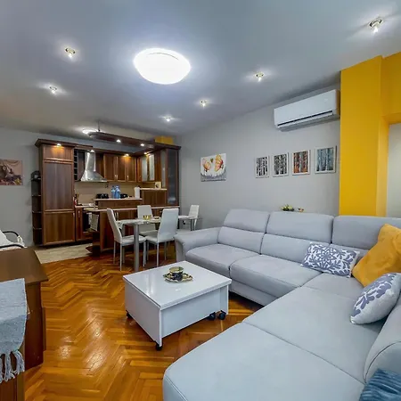 D-home Várna